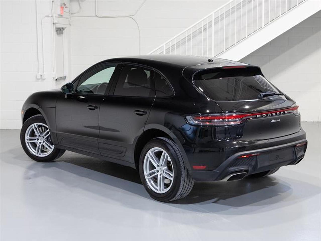 2023 Porsche Macan  Photo