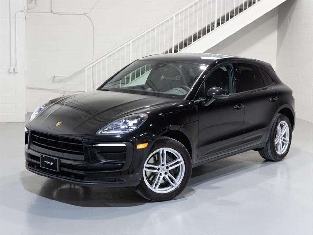 2023 Porsche Macan  Photo