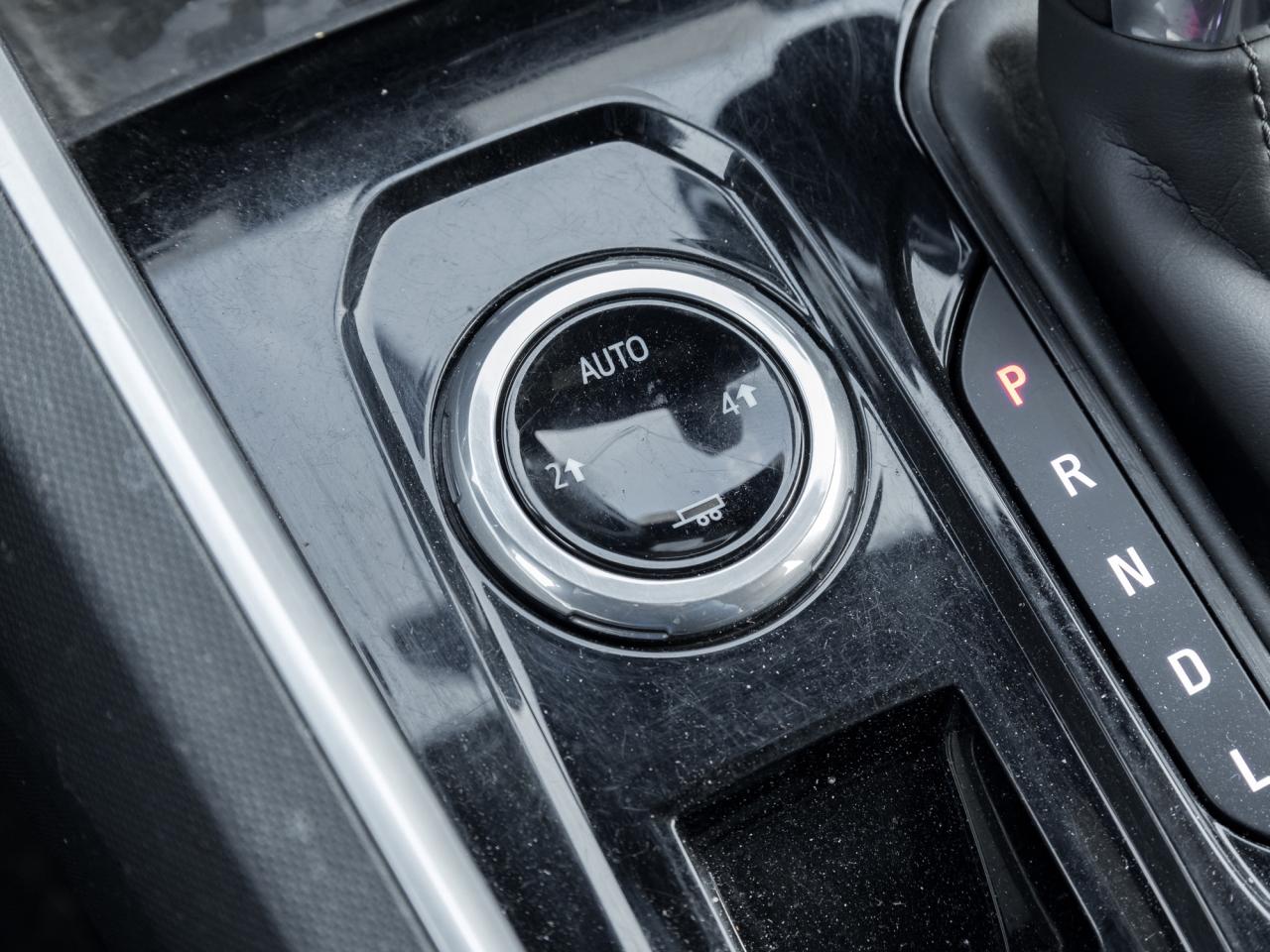 2023 Chevrolet Colorado LT Convenience Package III   Technology Package Photo