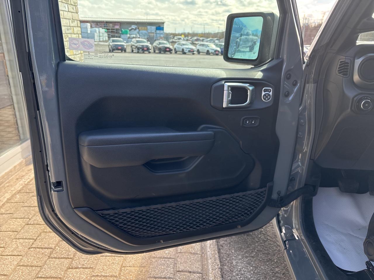 2022 Jeep Wrangler UNLIMITED SPORT Photo