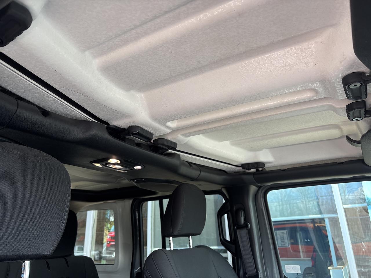 2022 Jeep Wrangler UNLIMITED SPORT Photo