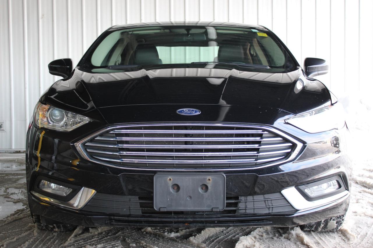 2018 Ford Fusion SE, 1-owner, Certified ready to go Photo