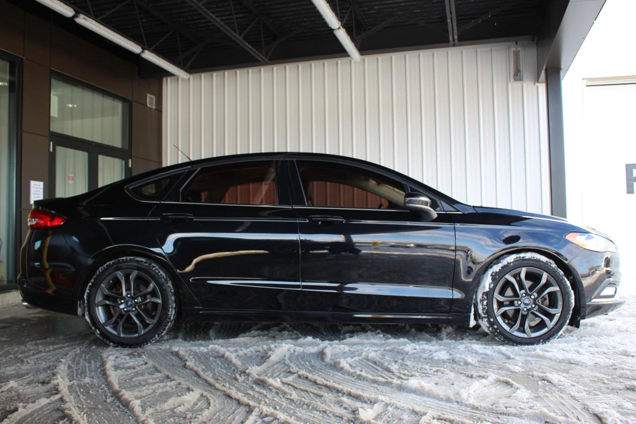 2018 Ford Fusion SE, 1-owner, Certified ready to go Photo