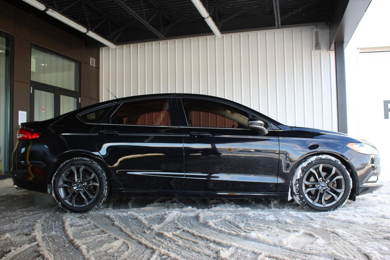 2018 Ford Fusion SE, 1-owner, Certified ready to go Photo2