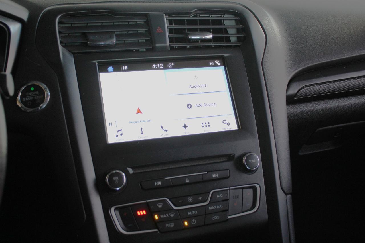 2018 Ford Fusion SE, 1-owner, Certified ready to go Photo