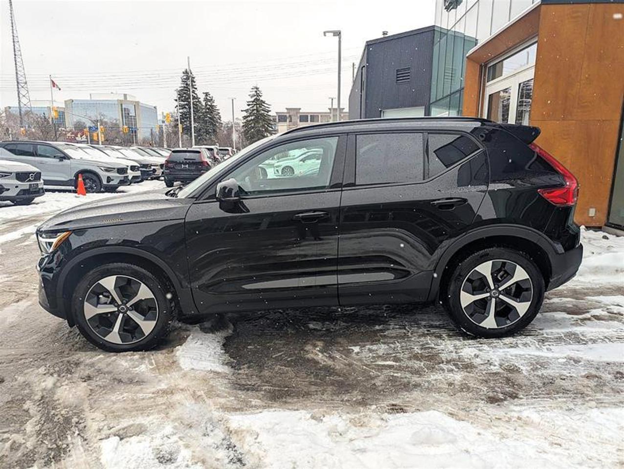 2025 Volvo XC40 B5 Plus   AWD   Low KM   Climate   Clean CarFax Photo