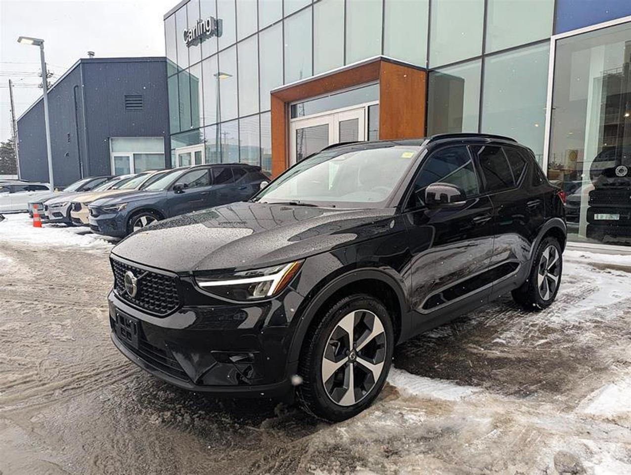 2025 Volvo XC40 B5 Plus   AWD   Low KM   Climate   Clean CarFax Photo
