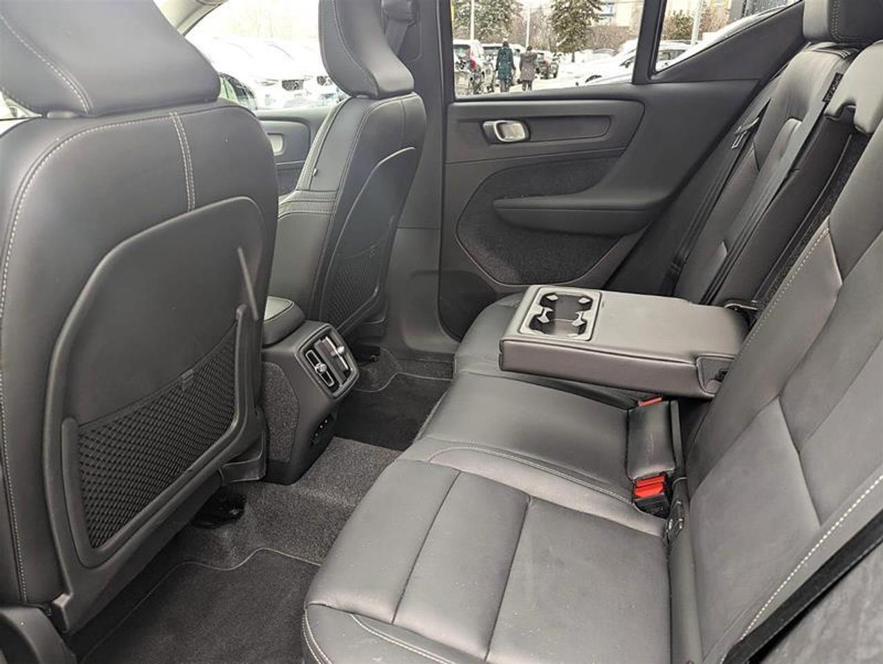 2025 Volvo XC40 B5 Plus   AWD   Low KM   Climate   Clean CarFax Photo