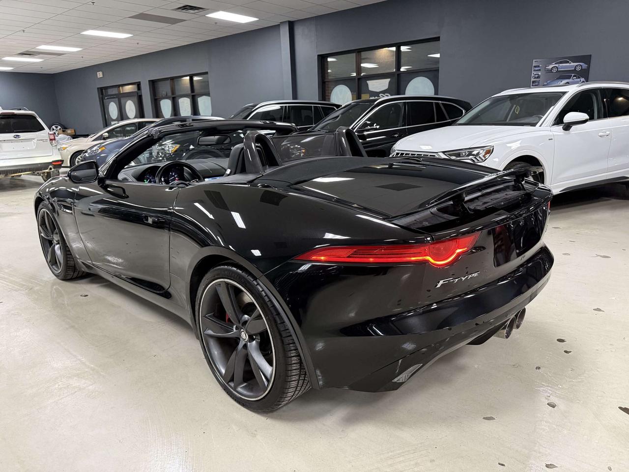 2014 Jaguar F-Type V6 S Photo2
