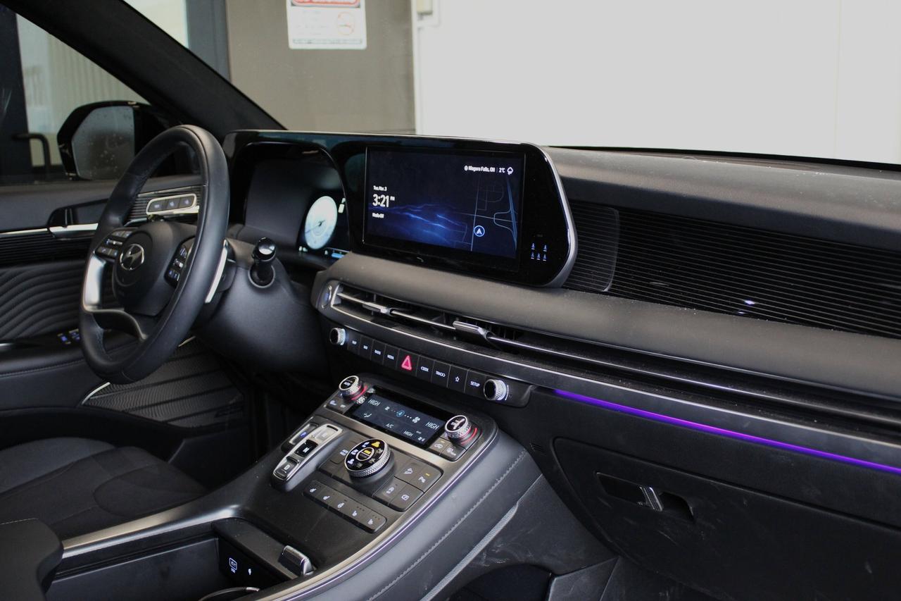 2025 Hyundai PALISADE Ultimate Calligraphy Night 7-Passenger AWD Photo