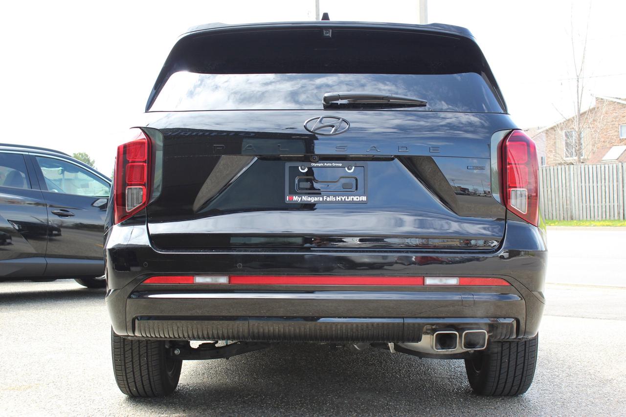2025 Hyundai PALISADE Ultimate Calligraphy Night 7-Passenger AWD Photo