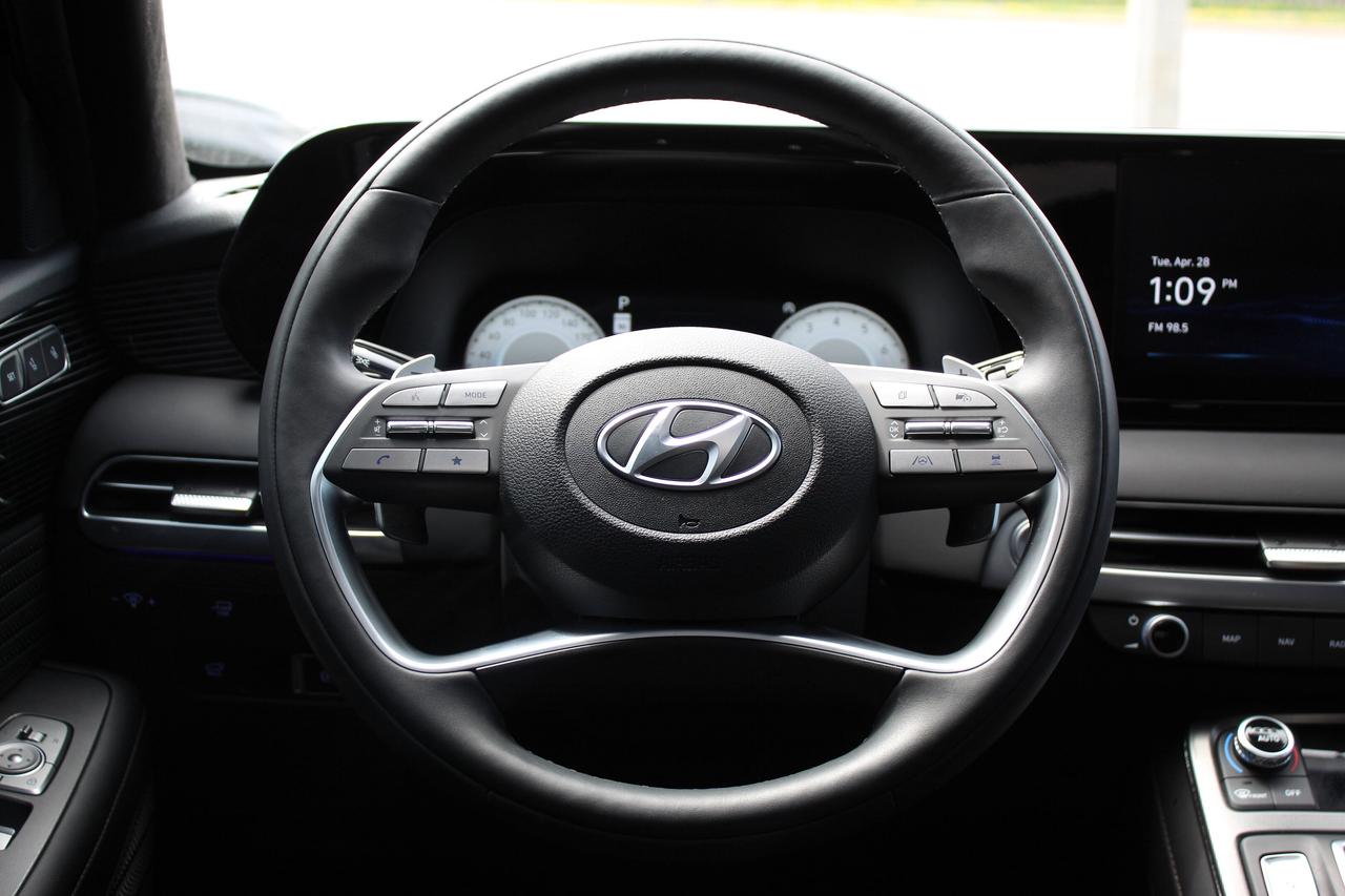 2025 Hyundai PALISADE Ultimate Calligraphy Night 7-Passenger AWD Photo