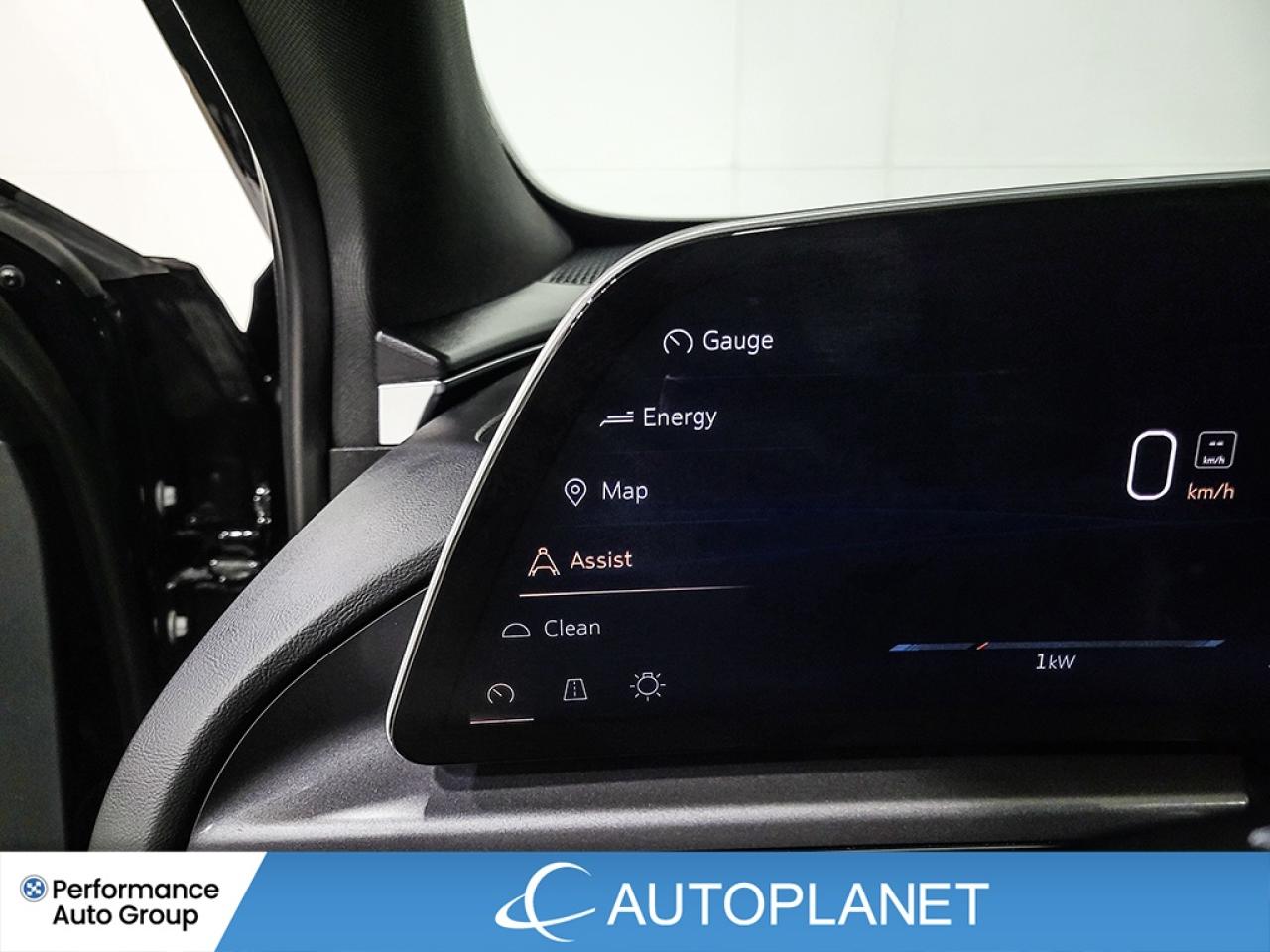 2024 Cadillac LYRIQ Tech, Electric, Back Up Cam, 505Km Range (est) Photo