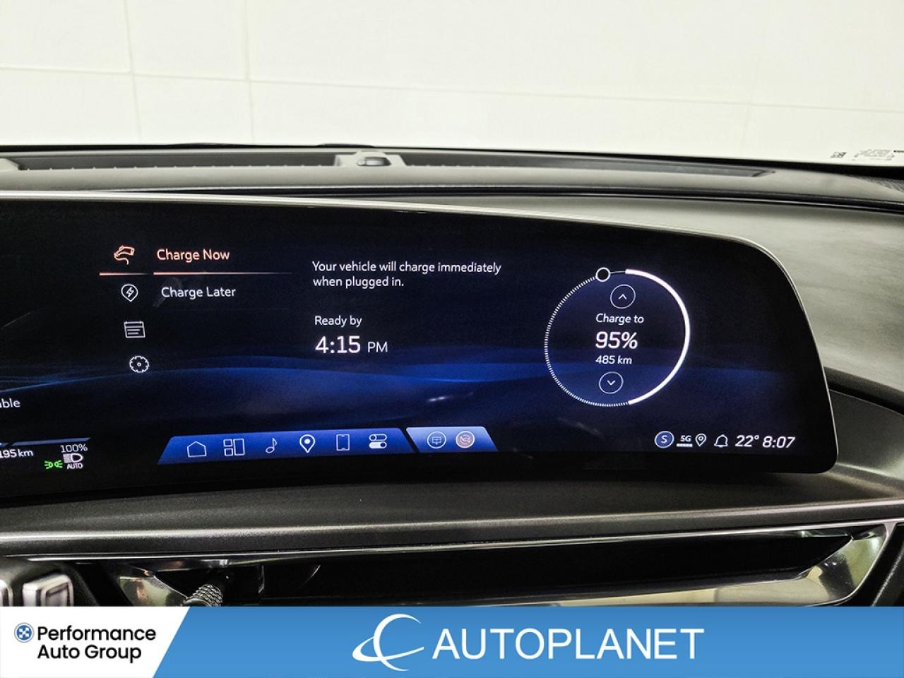 2024 Cadillac LYRIQ Tech, Electric, Back Up Cam, 505Km Range (est) Photo