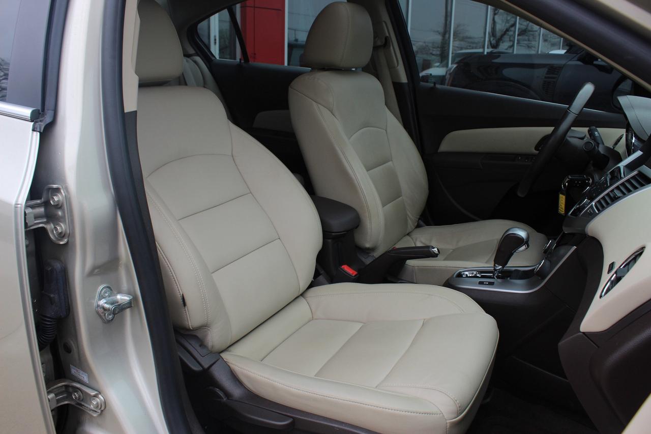 2015 Chevrolet Cruze Diesel Low Kilo ONLY 67000!!! Photo