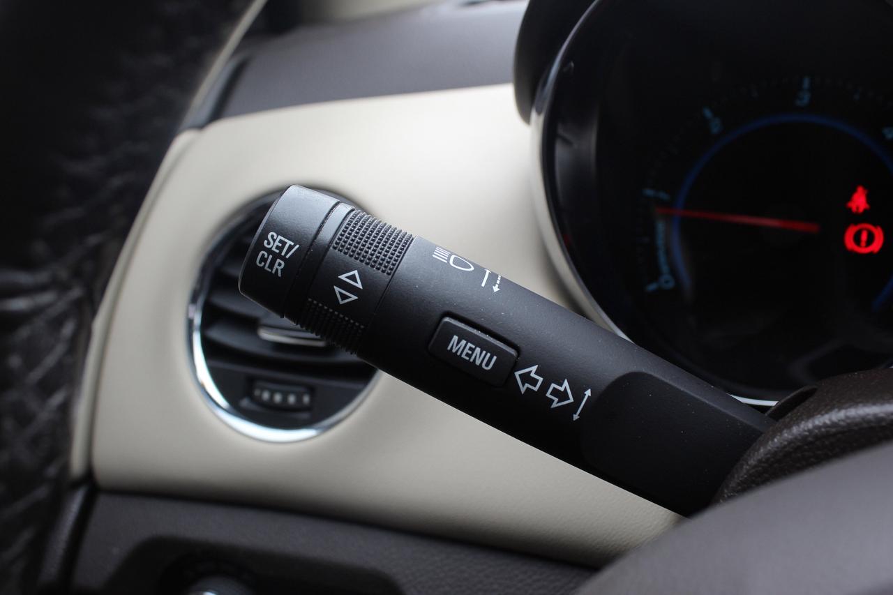 2015 Chevrolet Cruze Diesel Low Kilo ONLY 67000!!! Photo