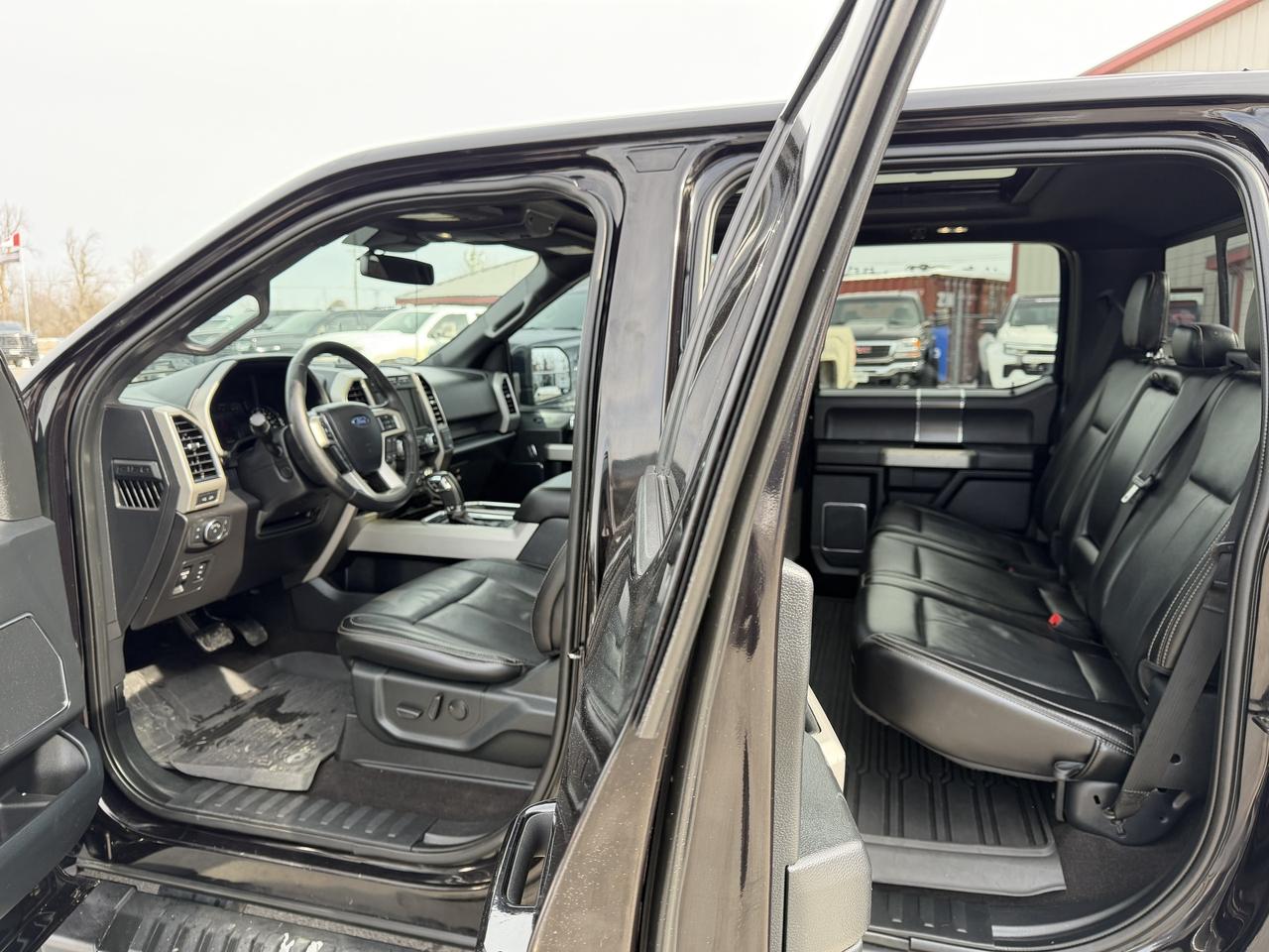 2020 Ford F-150 Lariat 4x4 Photo