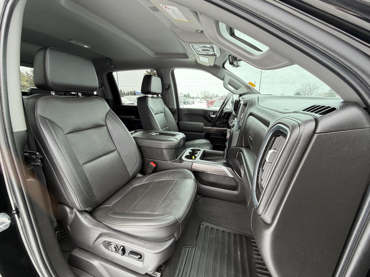 2021 Chevrolet SILVERADO 2500HD 4WD Crew Cab 159  LTZ Photo