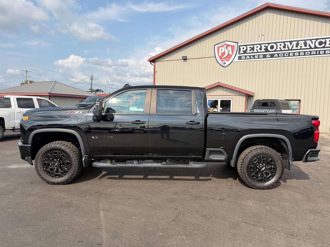2021 Chevrolet Silverado 2500 4WD Crew Cab 159  LTZ Photo3