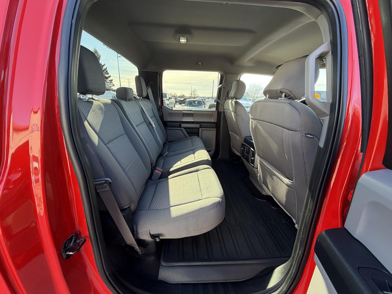 2020 Ford F-150 XLT 4WD SuperCrew 5.5' Box Photo