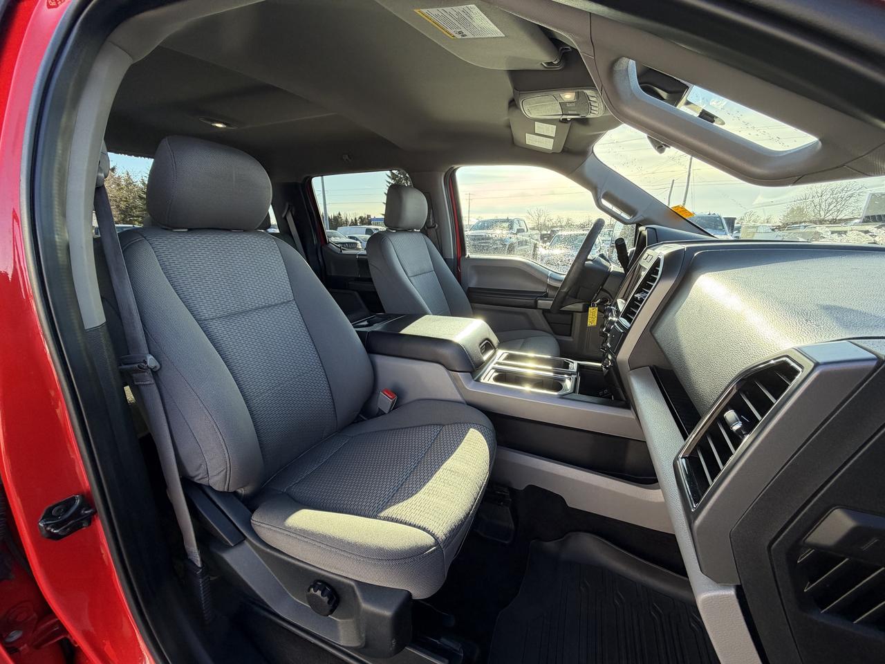 2020 Ford F-150 XLT 4WD SuperCrew 5.5' Box Photo