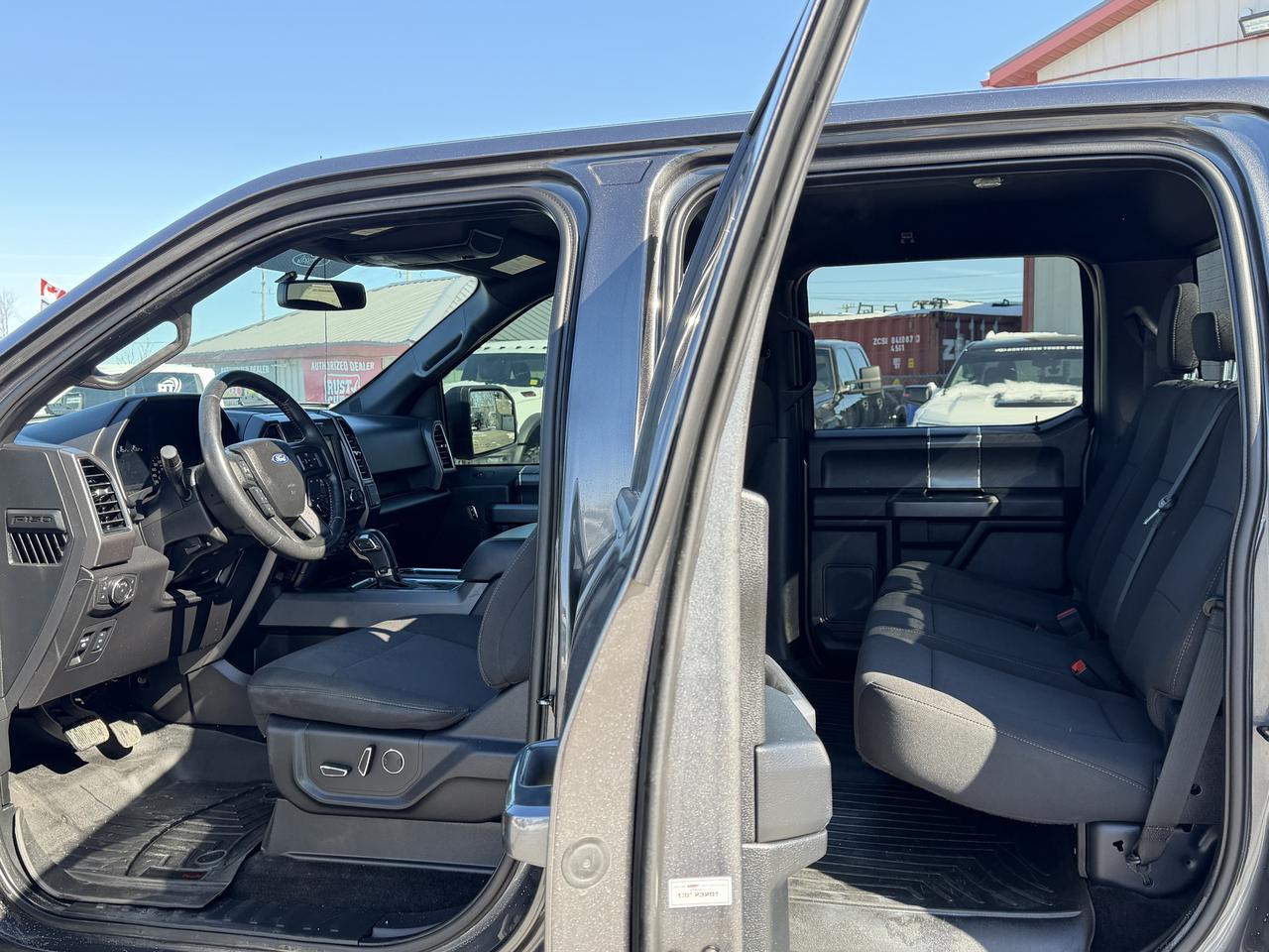 2018 Ford F-150 XLT 4WD SuperCrew 5.5' Box Photo
