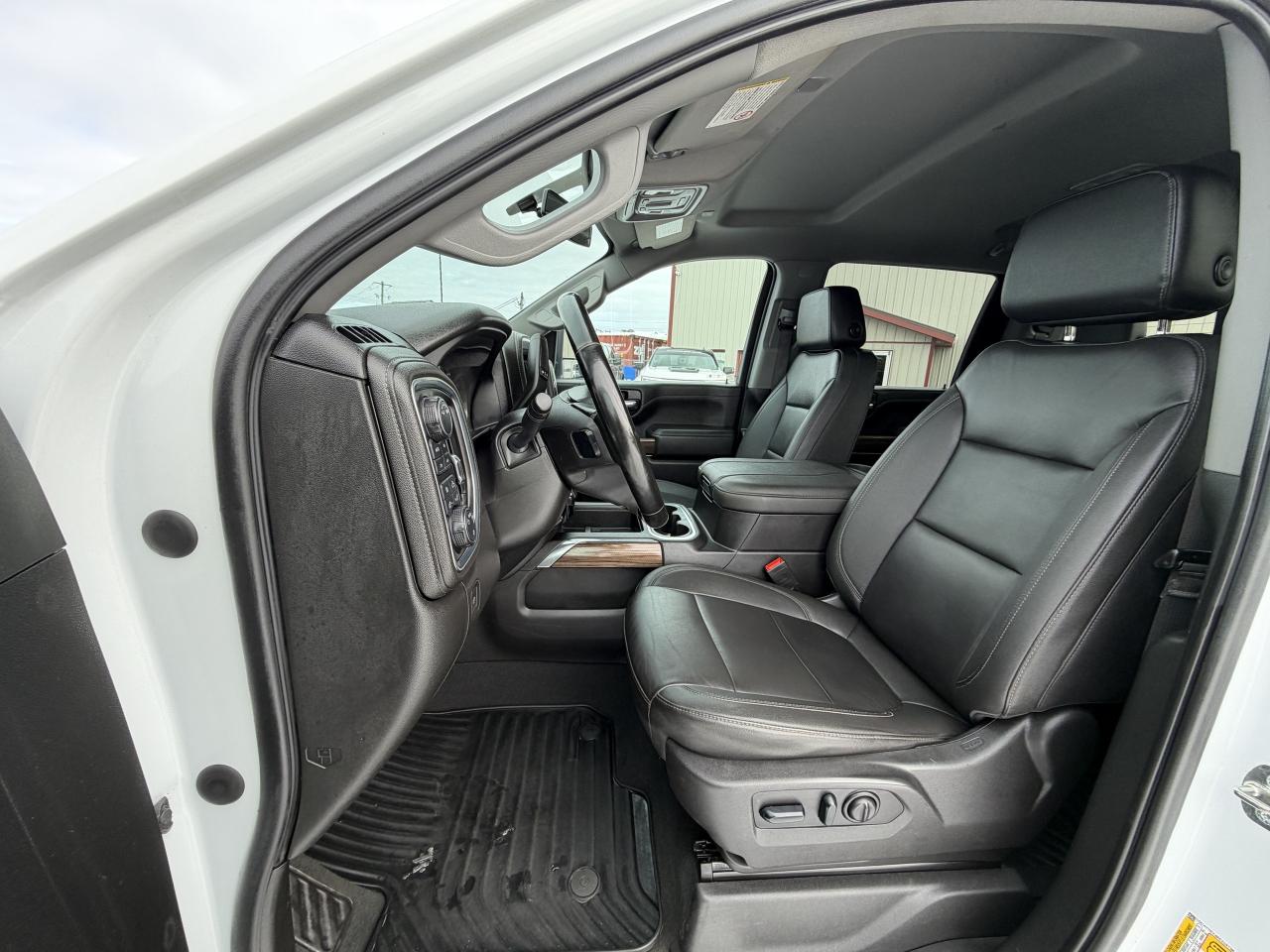 2023 Chevrolet Silverado 3500HD 4WD Crew Cab 172  LT Photo