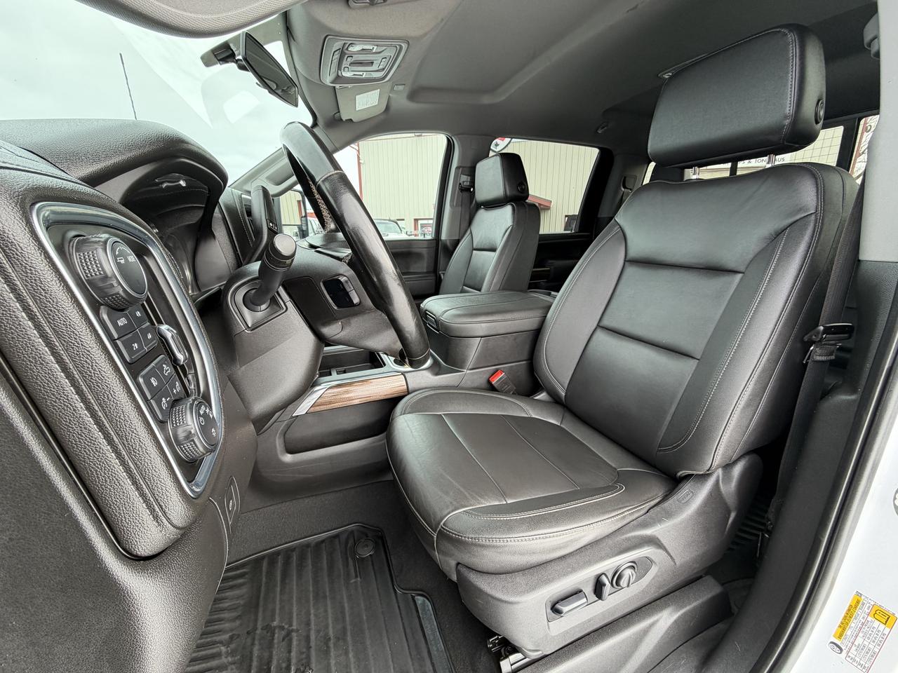 2023 Chevrolet Silverado 3500HD 4WD Crew Cab 172  LT Photo