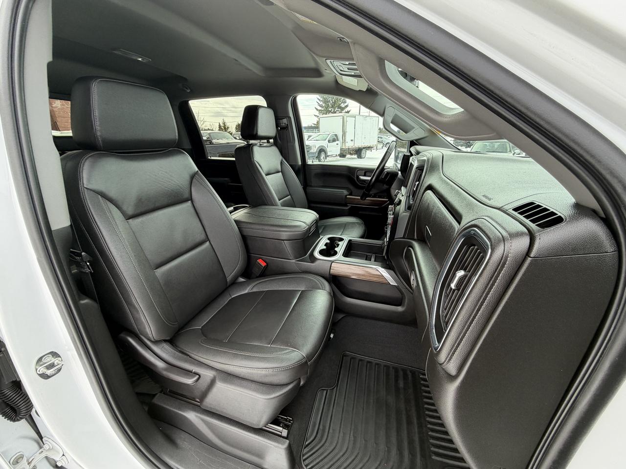 2023 Chevrolet Silverado 3500HD 4WD Crew Cab 172  LT Photo