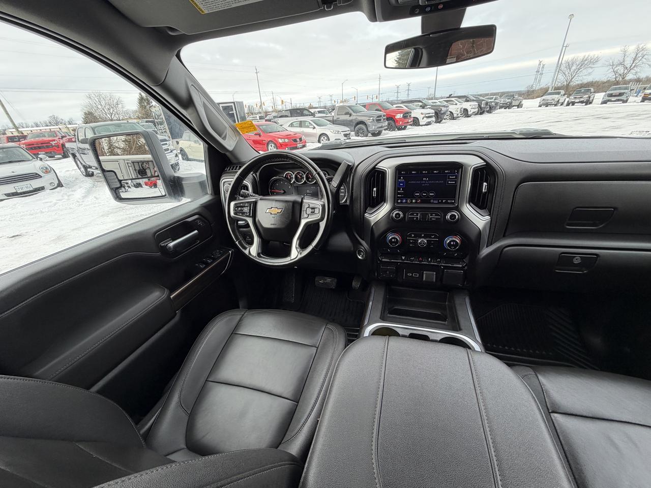 2023 Chevrolet Silverado 3500HD 4WD Crew Cab 172  LT Photo