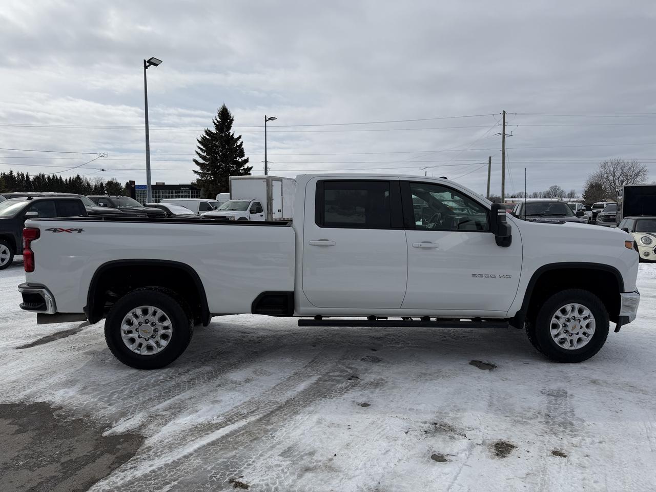 2023 Chevrolet Silverado 3500HD 4WD Crew Cab 172  LT Photo