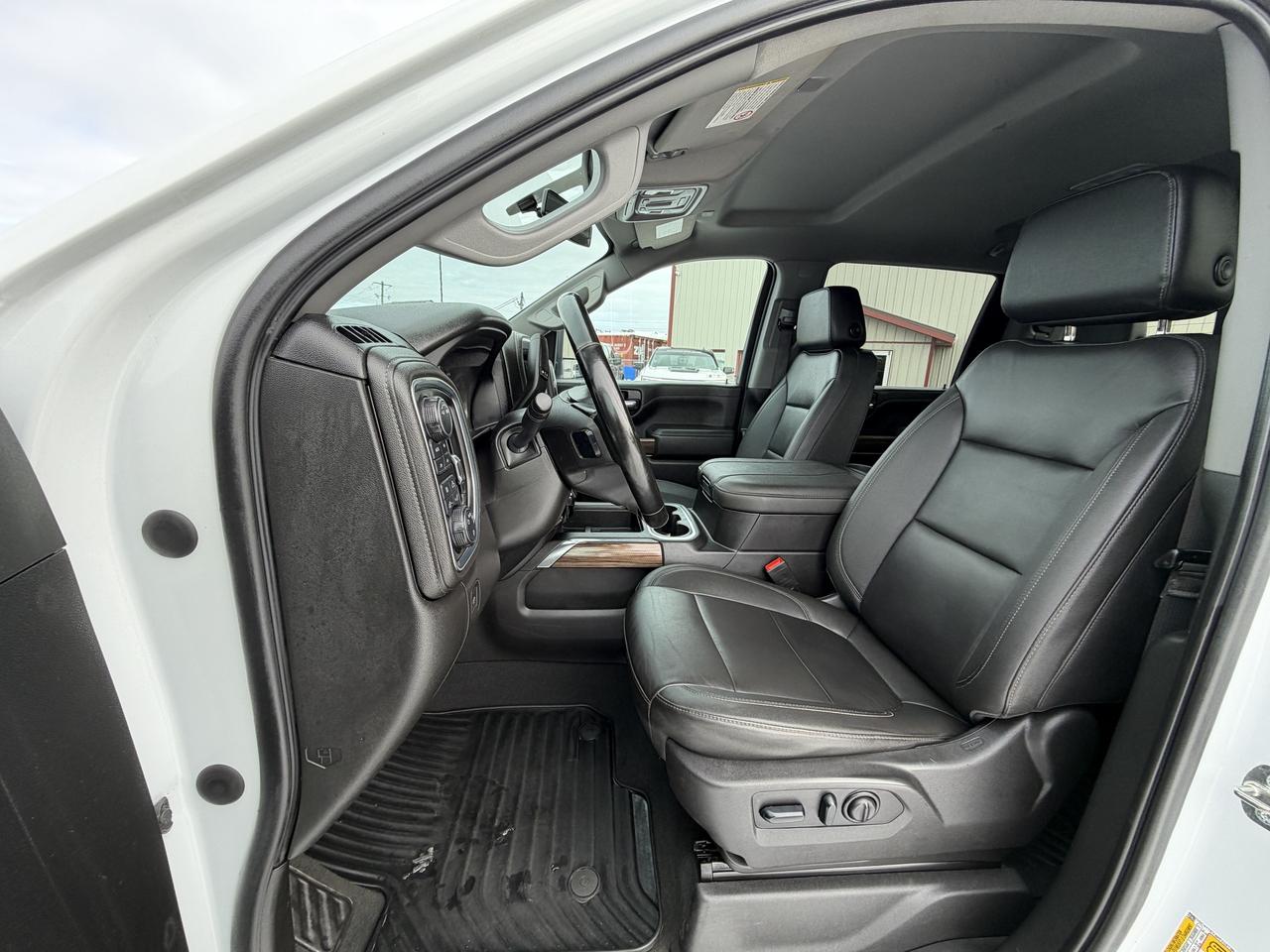 2023 Chevrolet Silverado 3500HD 4WD Crew Cab 172  LT Photo