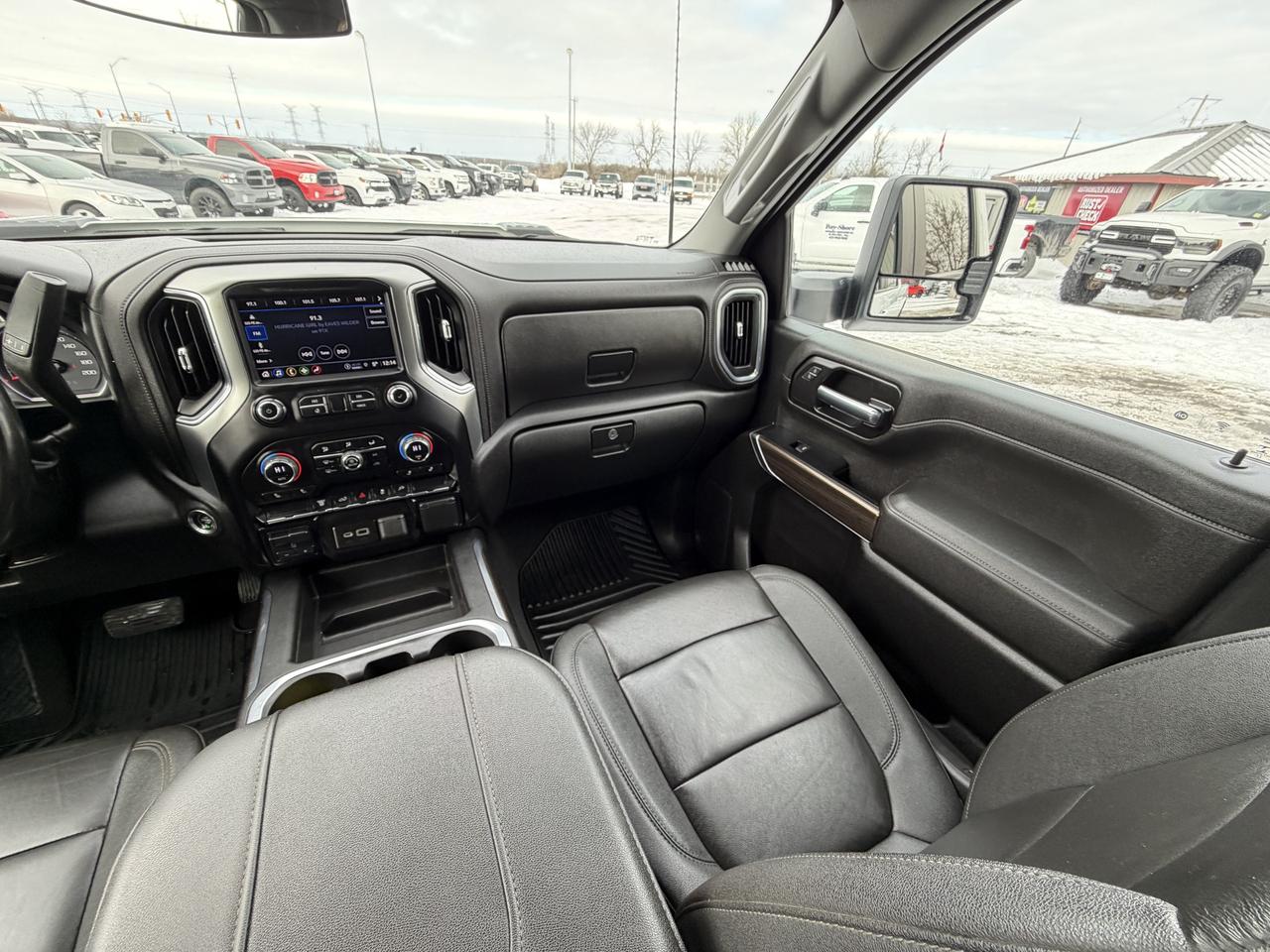 2023 Chevrolet Silverado 3500HD 4WD Crew Cab 172  LT Photo