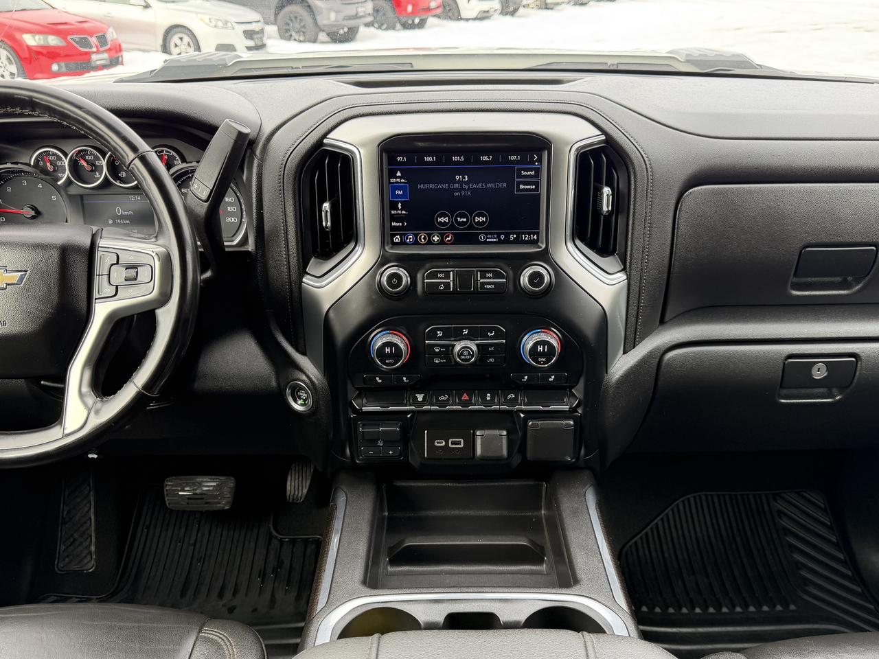 2023 Chevrolet Silverado 3500HD 4WD Crew Cab 172  LT Photo