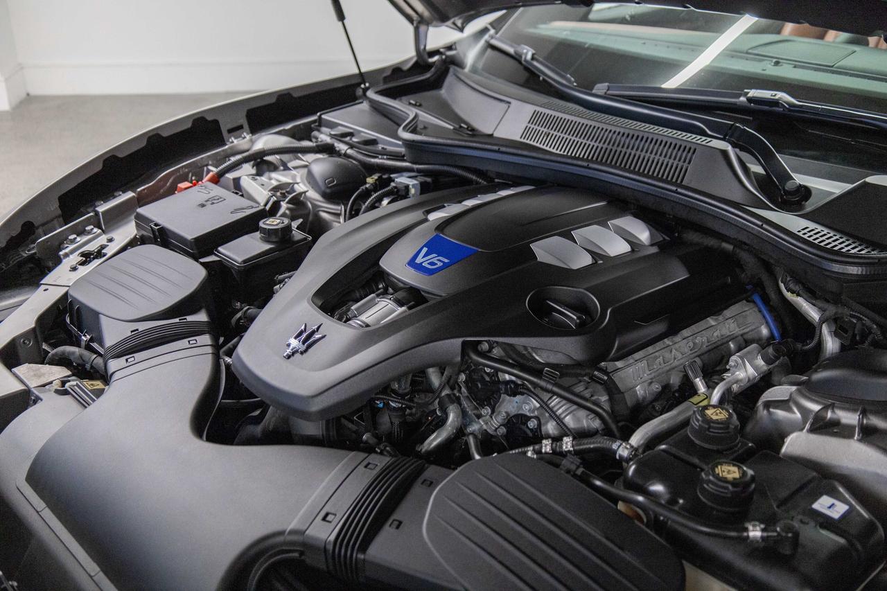 2015 Maserati Ghibli SQ4 High Spec Safety Certified Like New Photo