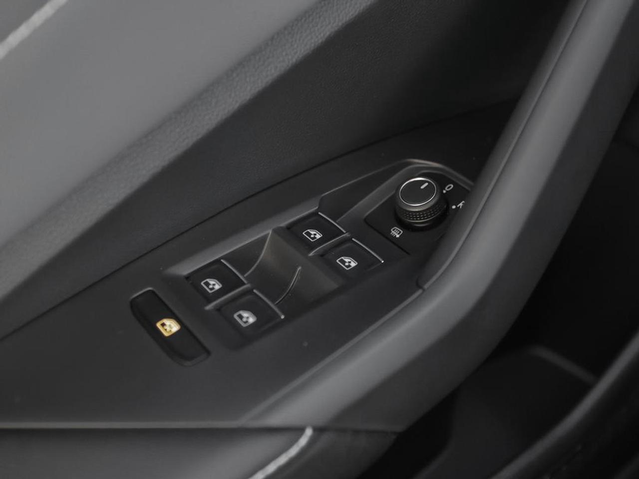 2025 Volkswagen Jetta Highline Dynamic Headlights   Remote Start / Photo