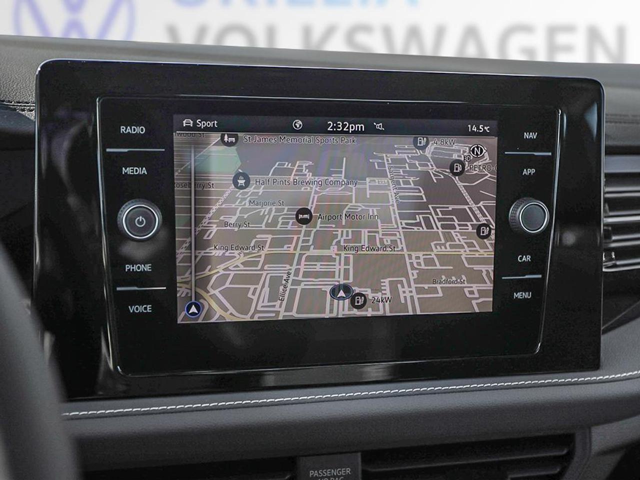 2025 Volkswagen Jetta Highline Dynamic Headlights   Remote Start / Photo