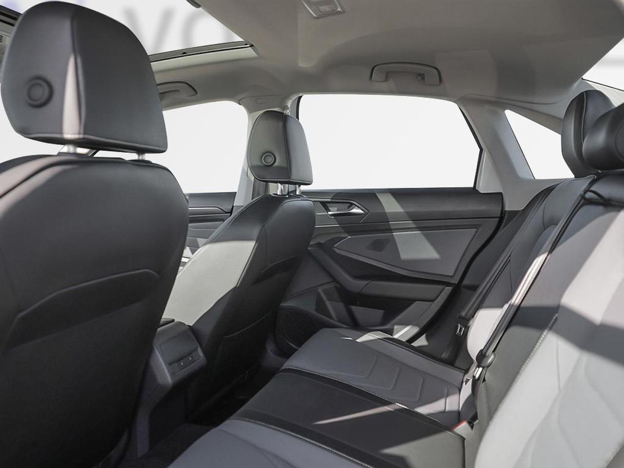 2025 Volkswagen Jetta Highline Dynamic Headlights   Remote Start / Photo