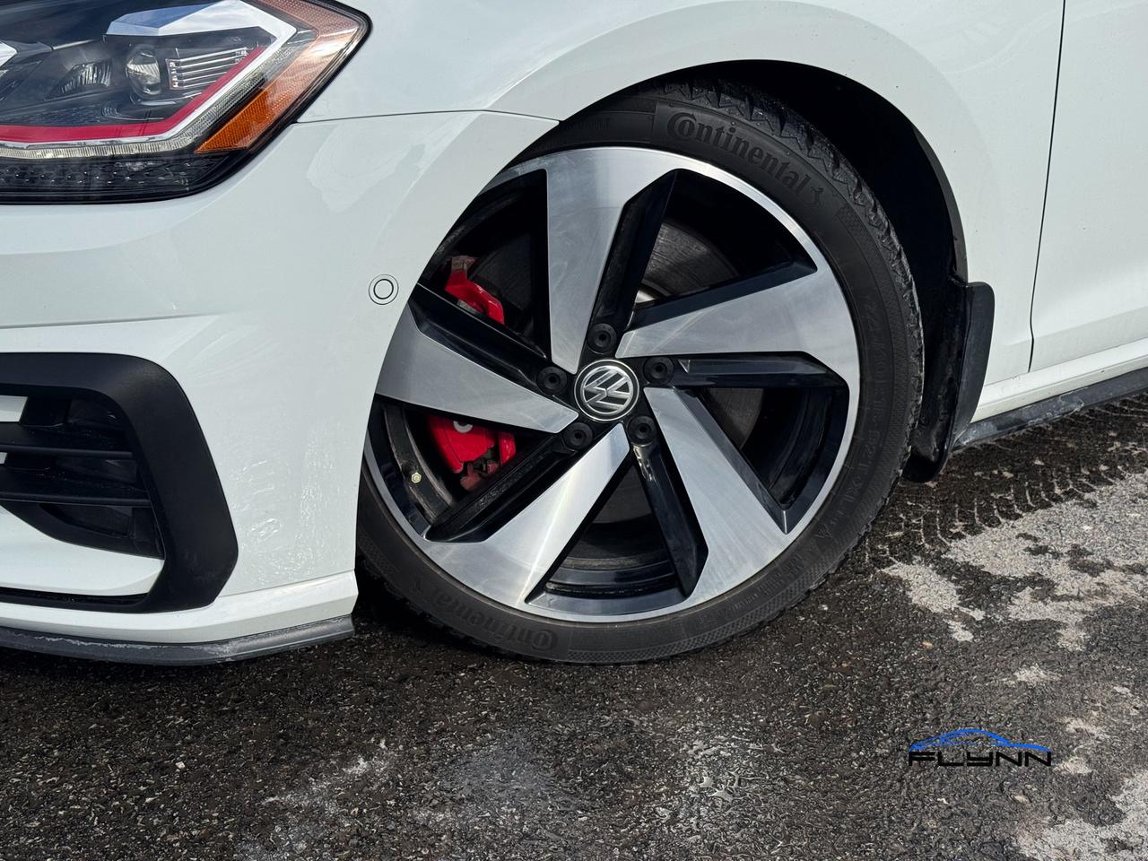 2018 Volkswagen Golf GTI SE 6A 4-Door Autobahn, One Owner Photo