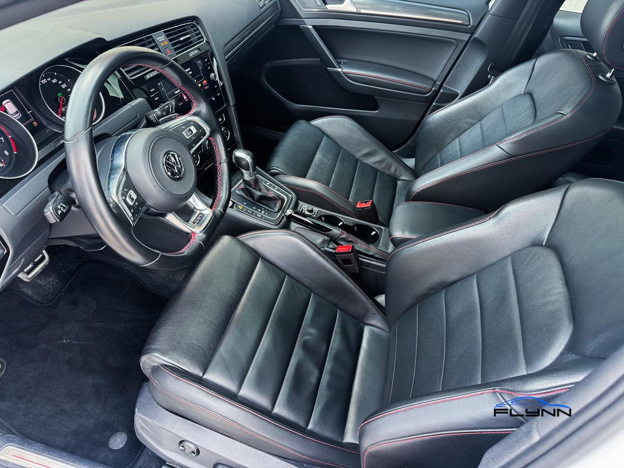 2018 Volkswagen Golf GTI SE 6A 4-Door Autobahn, One Owner Photo