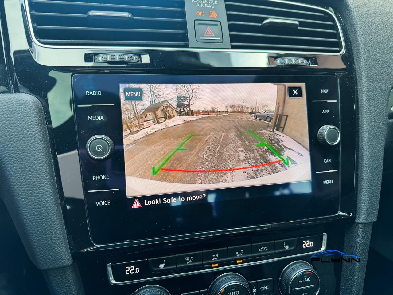 2018 Volkswagen Golf GTI SE 6A 4-Door Autobahn, One Owner Photo