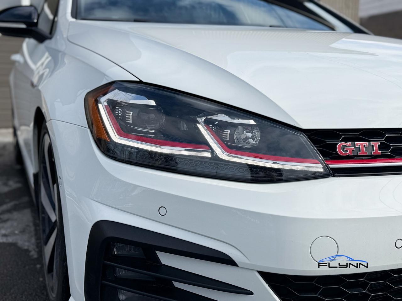 2018 Volkswagen Golf GTI SE 6A 4-Door Autobahn, One Owner Photo