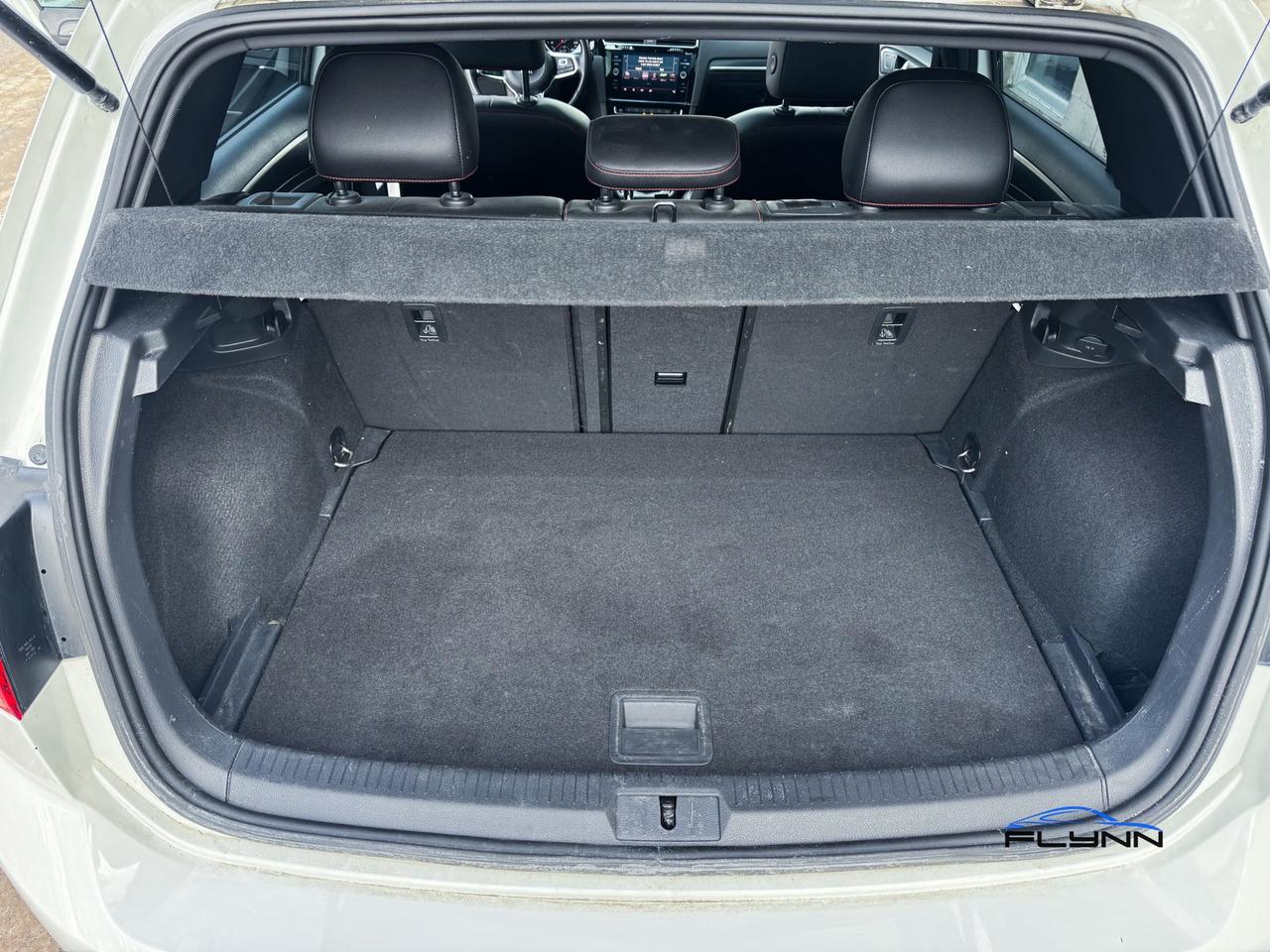 2018 Volkswagen Golf GTI SE 6A 4-Door Autobahn, One Owner Photo