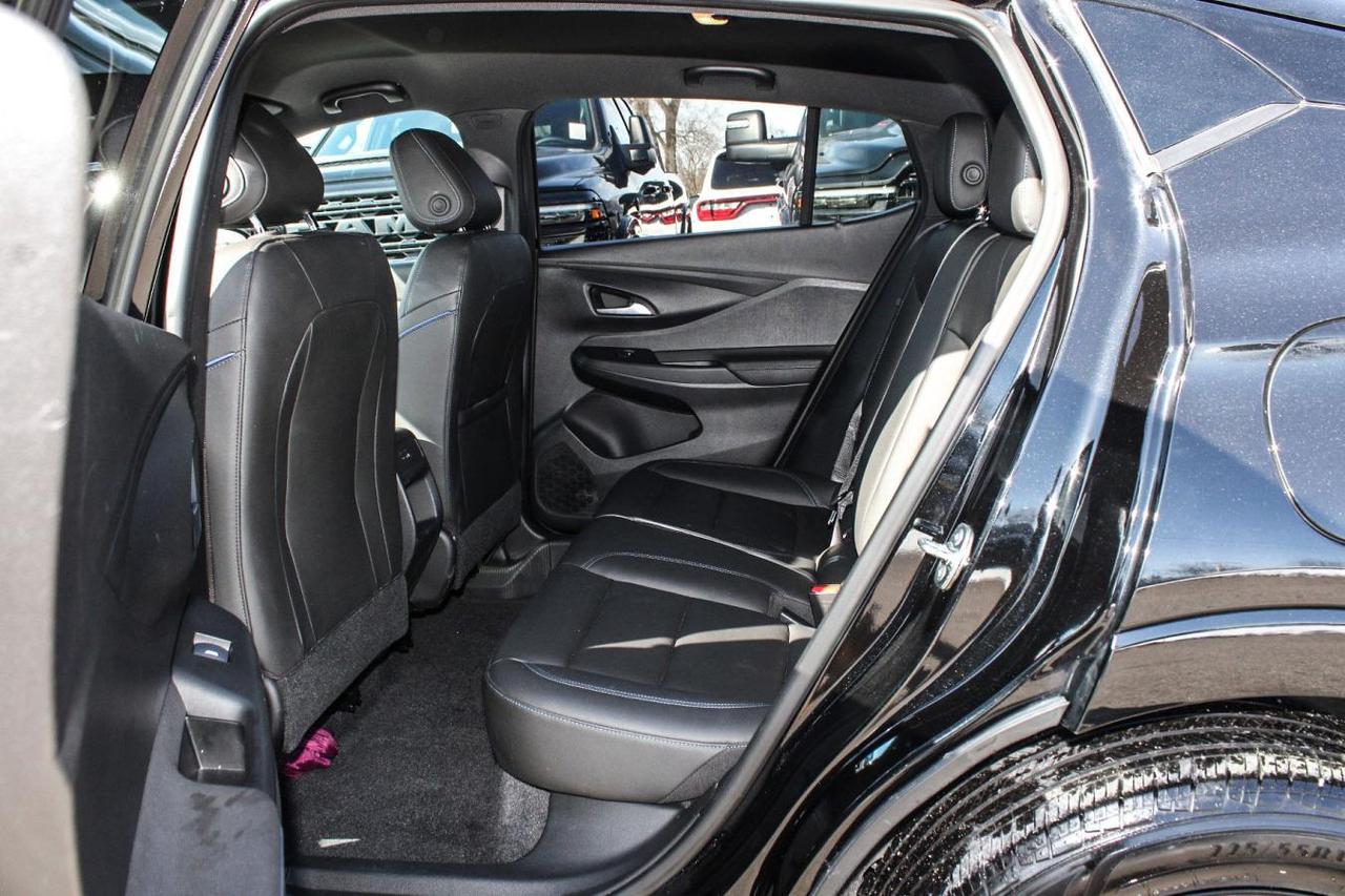 2025 Buick Envista Sport Touring ST  SiriusXM BkpCam HtdSeats Photo