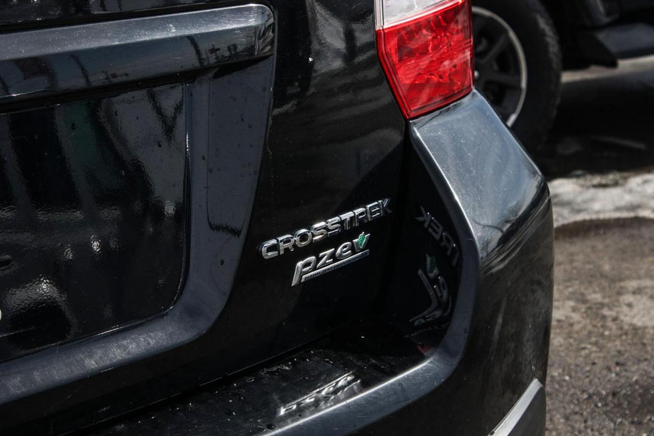 2017 Subaru Crosstrek Premium AWD  SiriusXM BkpCam HtdSeats Photo