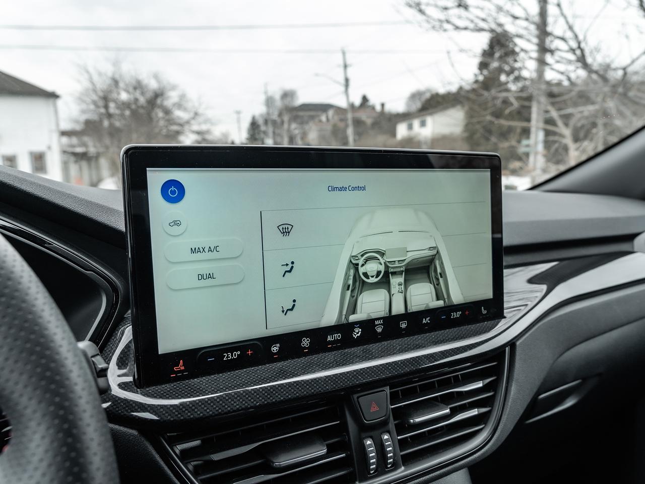 2024 Ford Escape ST-Line AWD  NAVI  BACK UP CAMERA  LOW KMS Photo