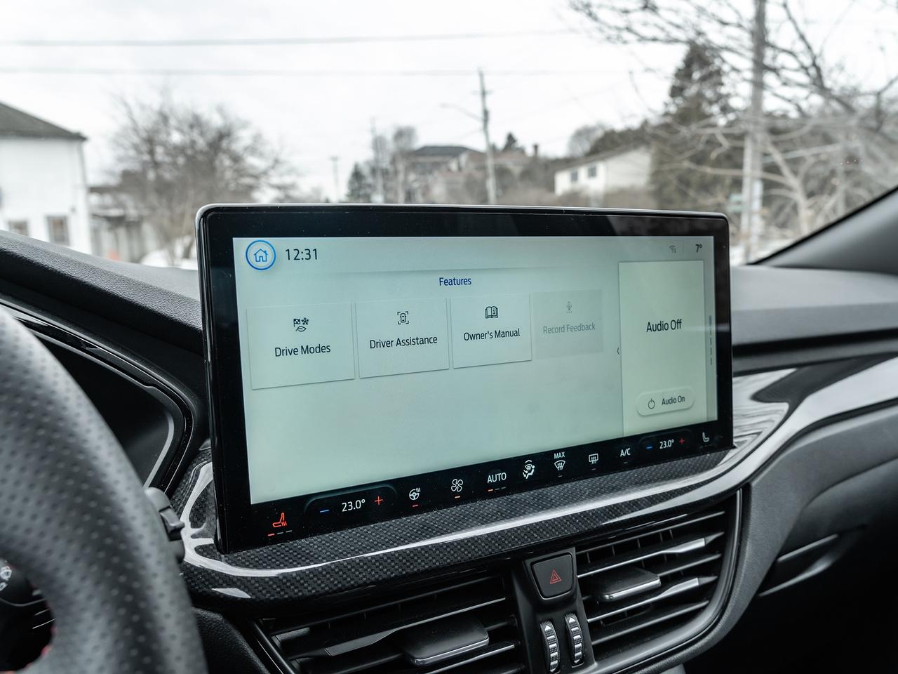 2024 Ford Escape ST-Line AWD  NAVI  BACK UP CAMERA  LOW KMS Photo
