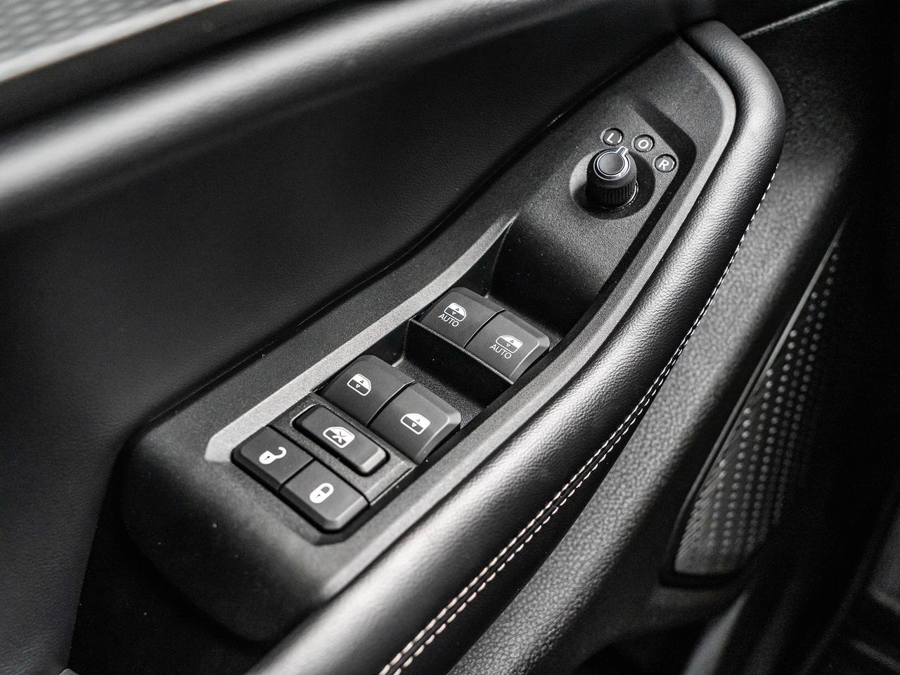 2025 Jeep Grand Cherokee Altitude 4x4  ROOF  NAVI  LOW KMS Photo