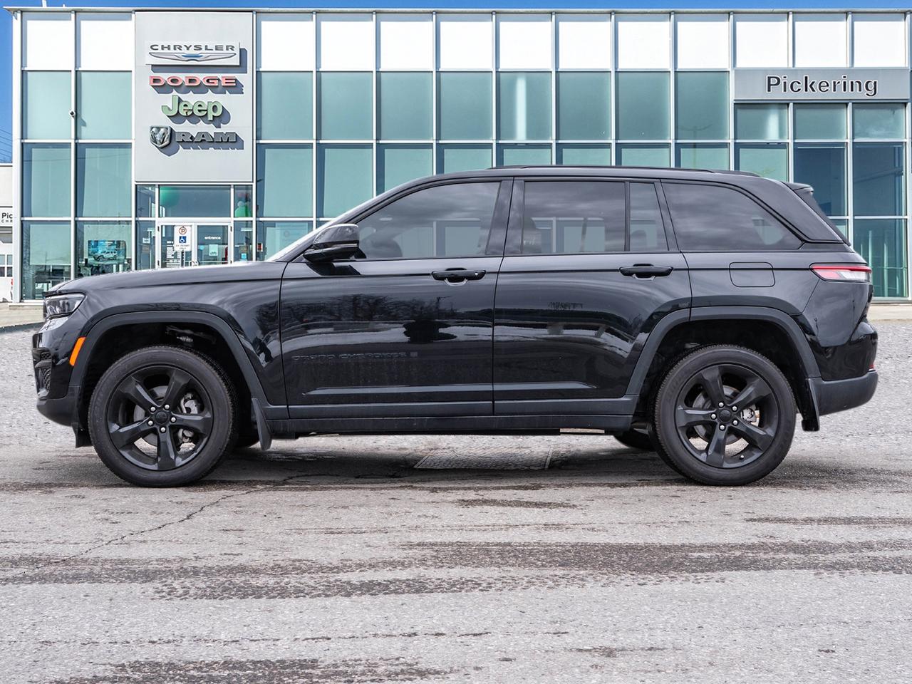 2025 Jeep Grand Cherokee Altitude 4x4  ROOF  NAVI  LOW KMS Photo2