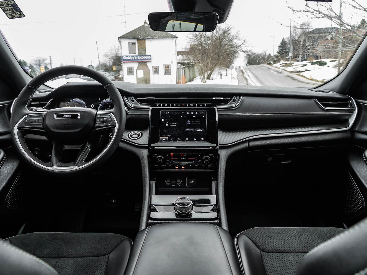 2025 Jeep Grand Cherokee Altitude 4x4  ROOF  NAVI  LOW KMS Photo